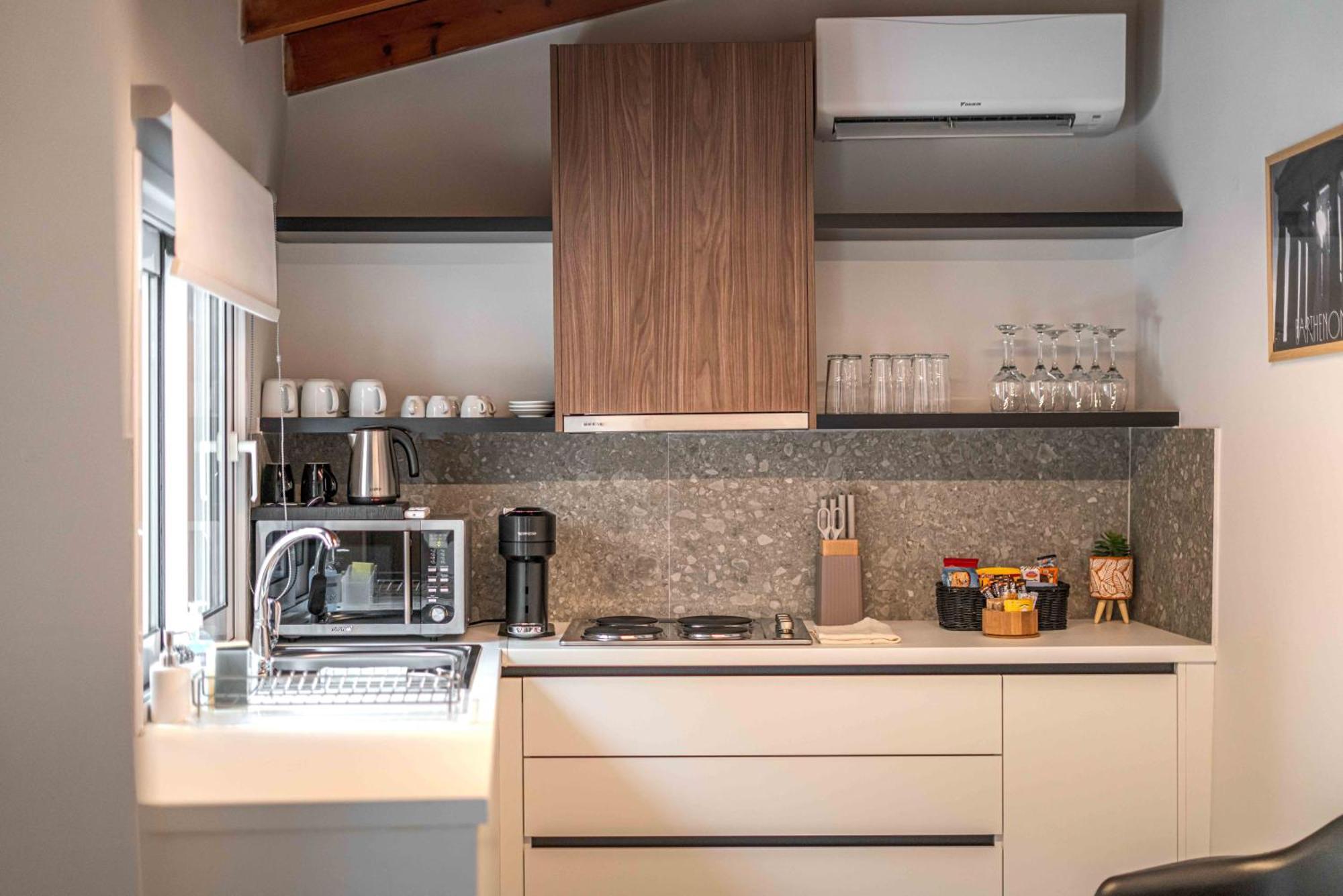 Belle Athenes - Luxury Rooms At Monastiraki Railway Station Екстер'єр фото