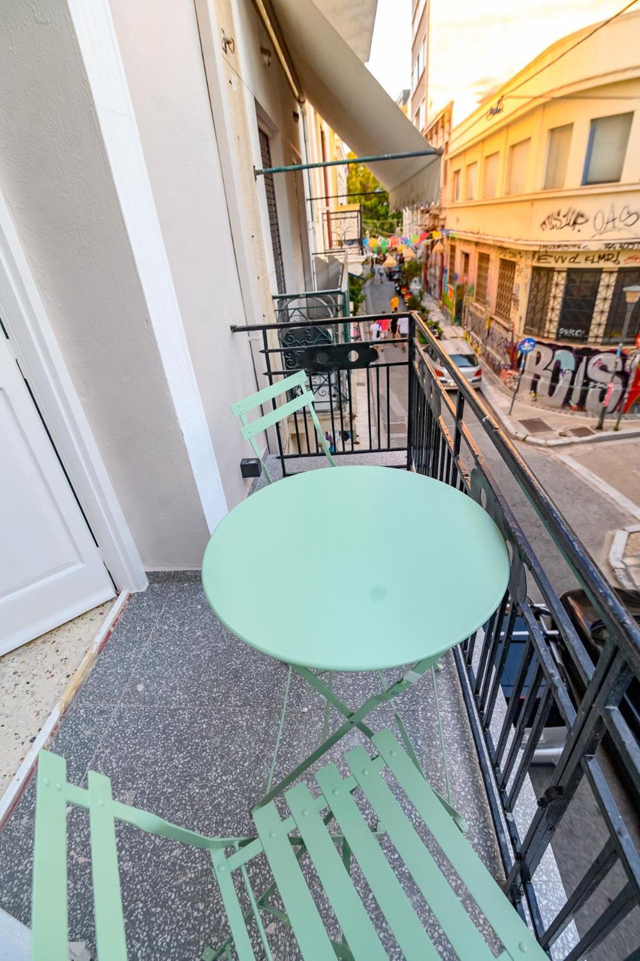Belle Athenes - Luxury Rooms At Monastiraki Railway Station Екстер'єр фото