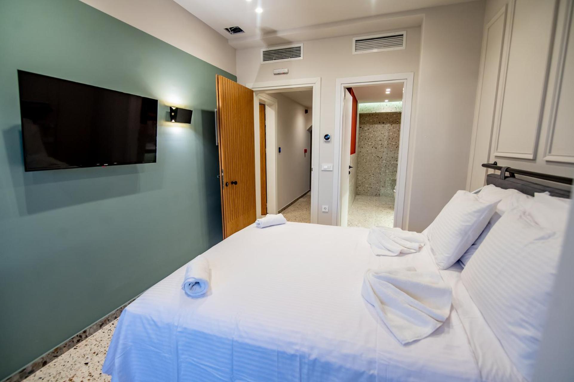 Belle Athenes - Luxury Rooms At Monastiraki Railway Station Екстер'єр фото