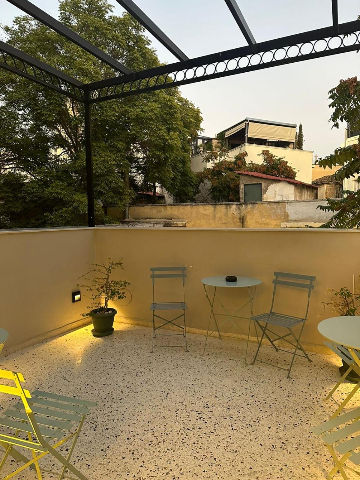 Belle Athenes - Luxury Rooms At Monastiraki Railway Station Екстер'єр фото