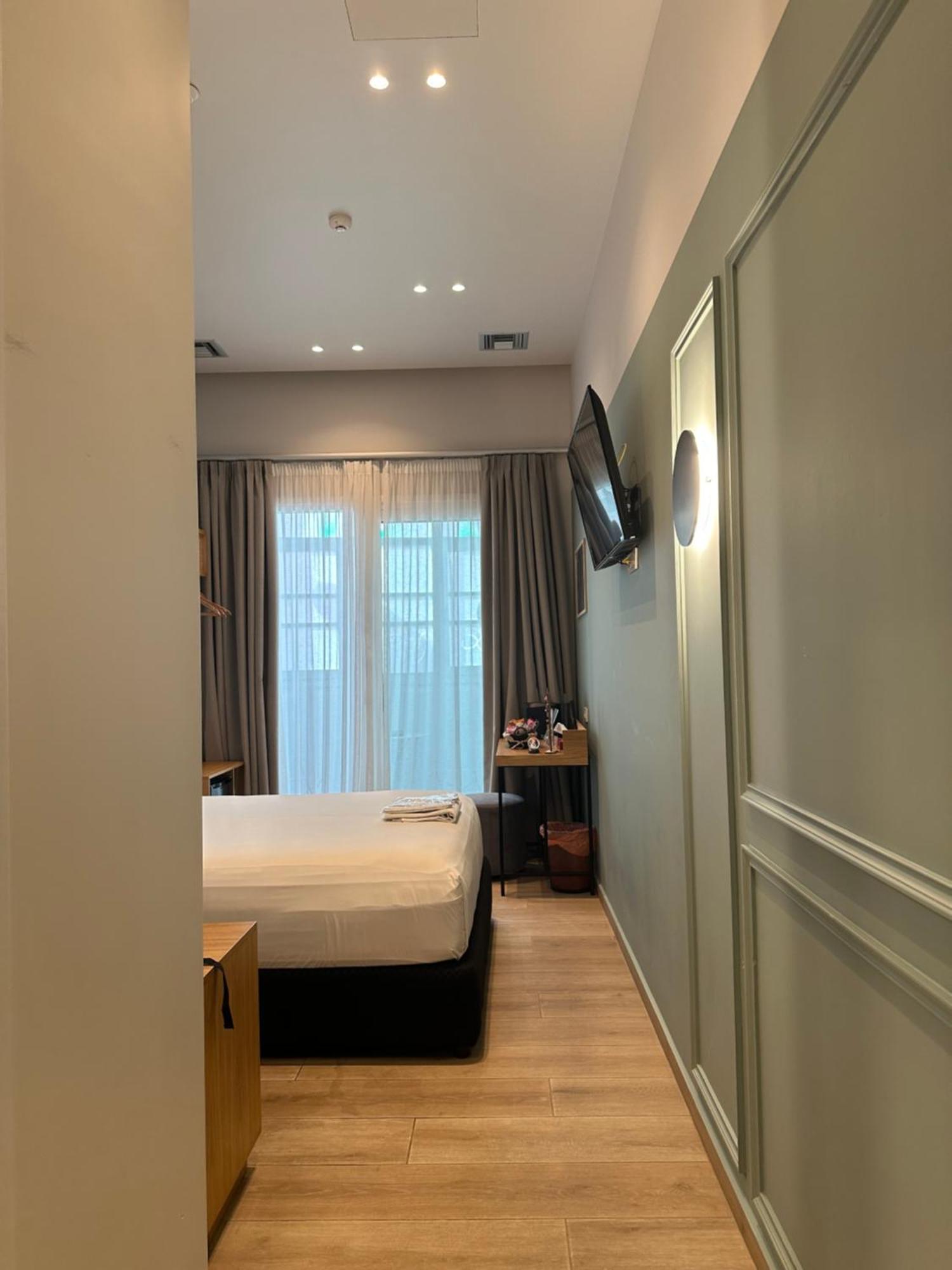 Belle Athenes - Luxury Rooms At Monastiraki Railway Station Екстер'єр фото