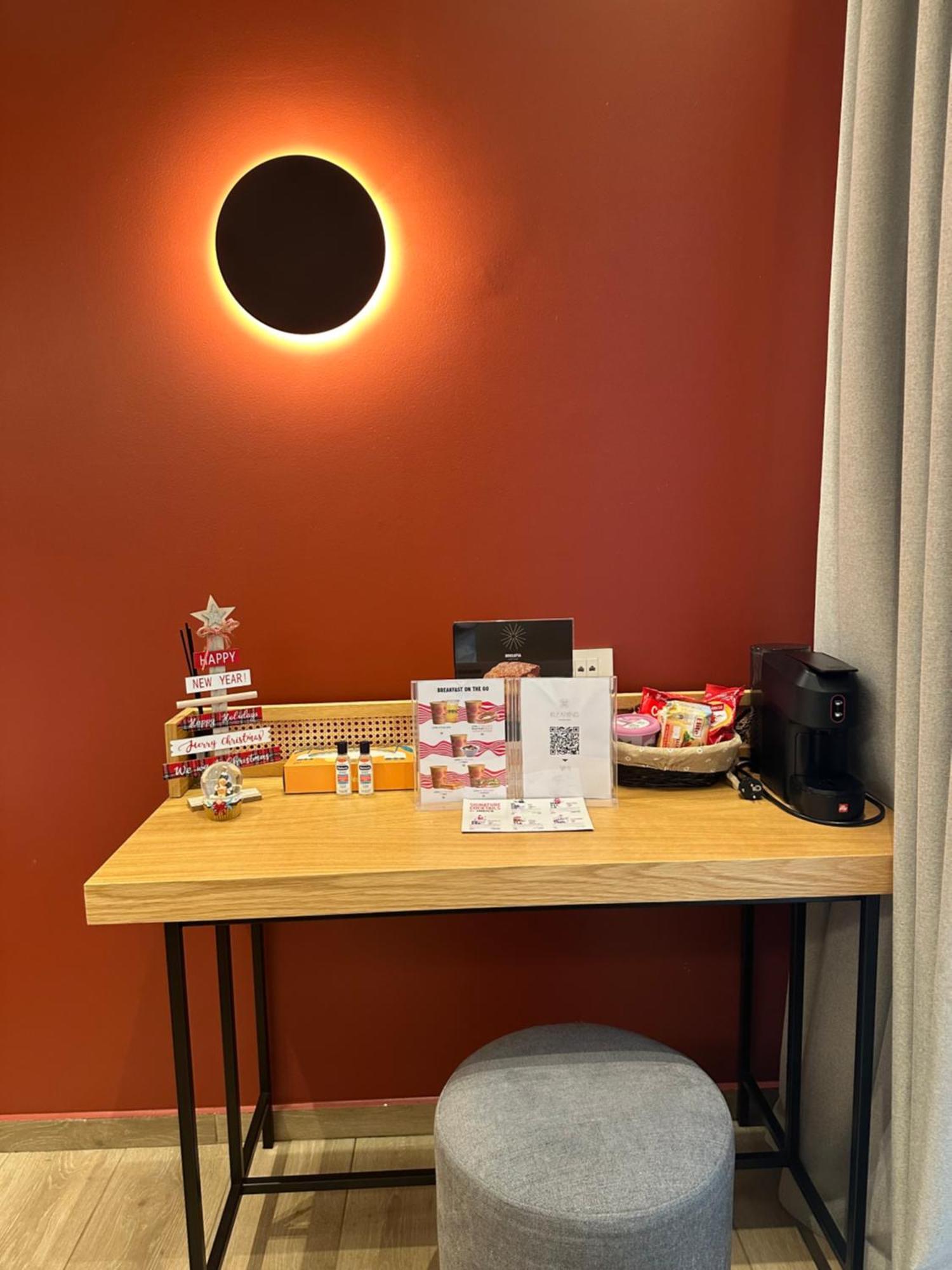 Belle Athenes - Luxury Rooms At Monastiraki Railway Station Екстер'єр фото