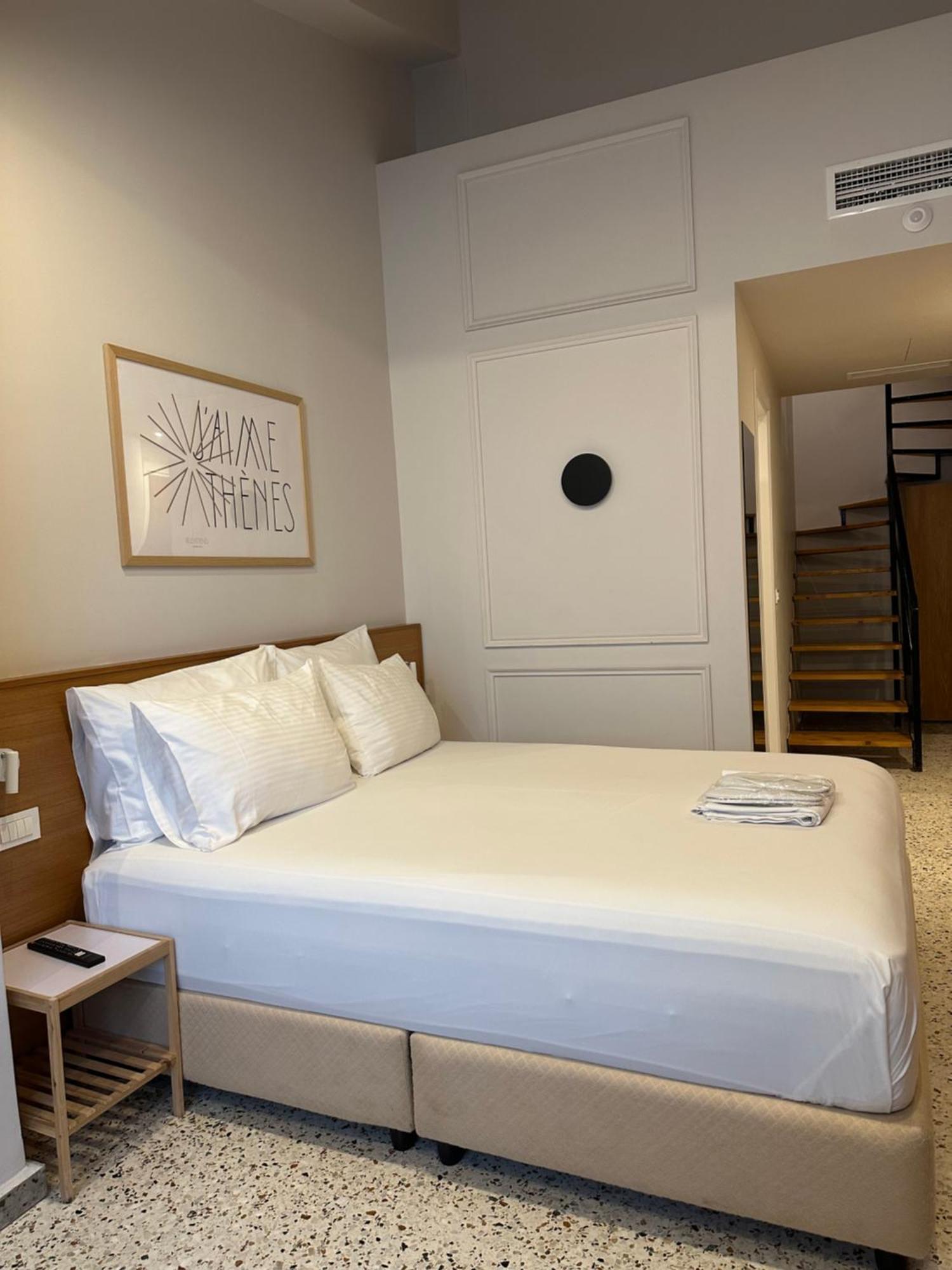 Belle Athenes - Luxury Rooms At Monastiraki Railway Station Екстер'єр фото