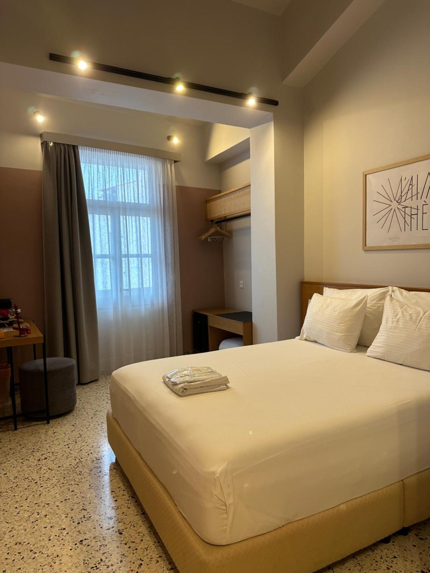 Belle Athenes - Luxury Rooms At Monastiraki Railway Station Екстер'єр фото